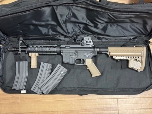 M4 CQB-R　フラット・ダークアース マガジン/ケース付 次世代エアソフトガン