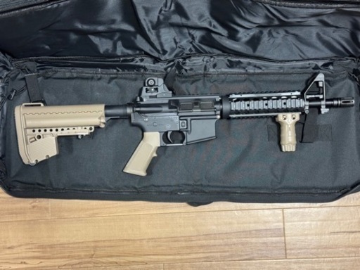 M4 CQB-R　フラット・ダークアース マガジン/ケース付 次世代エアソフトガン