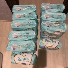 Pampers おむつ S サイズ　9x テープ　パンツの画像