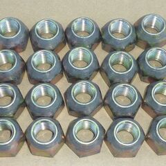 🔴山口市、冬タイヤ4本アルミ215/60R17、￥13000🔴スタッドレスバリ山🔴5穴114.3&100イン38🔴ヨコハマ🔴ナット付カバー無🔴2017年製↓の画像