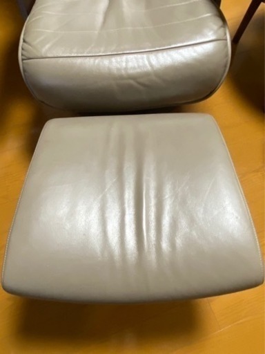 お値下げ！リクライニング・チェア(中古) カリモク家具