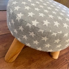 Salut! スツールの画像