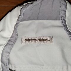 フロントジッパーのシャツ　メンズの画像