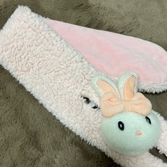 うさぎ付きモコモコマフラーの画像