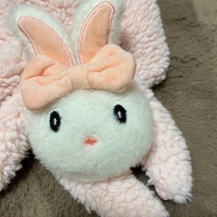うさぎ付きモコモコマフラーの画像