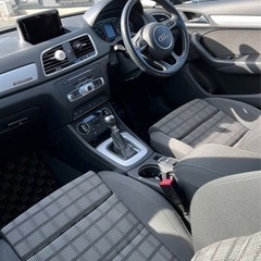 アウディ　q3 Audi ２．０　ＴＦＳＩ　クワトロ　１８０ＰＳの画像