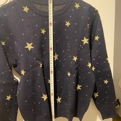 ネイビー星柄ニット0円の画像