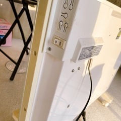ガラスパネルヒーター　夜12時まで受取可能　新垣ぜんざいの画像