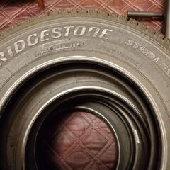 早い者勝ち！155R13LTスタッドレスタイヤ