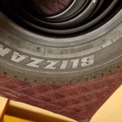 早い者勝ち！155R13LTスタッドレスタイヤの画像