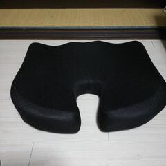 座椅子　低反発クッション