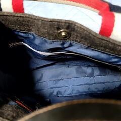 カステルバジャックトートバッグの画像