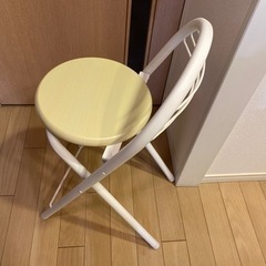 折りたたみ椅子