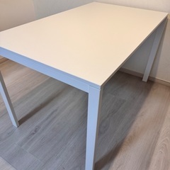 IKEA ダイニングテーブル
