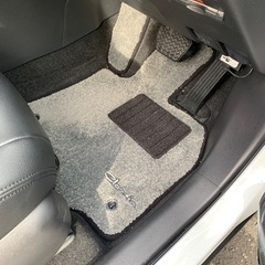 RAV4 TRDフルエアロ　R5年式　6000キロ　の画像