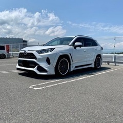RAV4 TRDフルエアロ　R5年式　6000キロ　