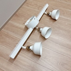 美品！！IKEA シーリングライト 3連 ホワイト スポットライト