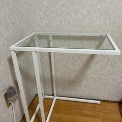 サイドテーブルの画像