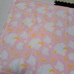 お値下げ中！中古品 ペット用毛布 ピンクの画像