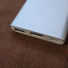 type-c→HDMI変換アダプタの画像