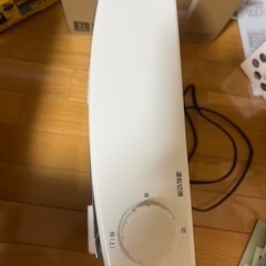 電気ストーブの画像