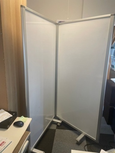 オフィスパーテーション型ホワイトボード