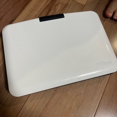 ポータブルDVDプレーヤーの画像