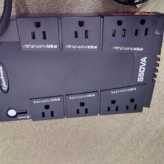 無停電電源装置　550ＶＡ（ジャンク品）