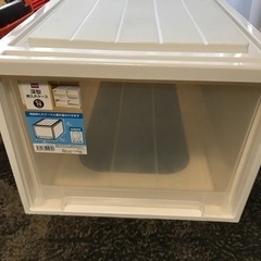 【取引終了】押し入れ収納ケースX5の画像