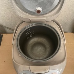 炊飯器 3合炊き ZOJIRUSHI の画像