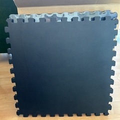 【新品】大判ジョイントマット48枚　63×63cm 防音 衝撃吸...