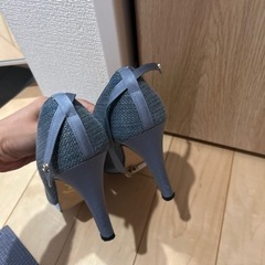 24.5cm ハイヒール　くすみブルーの画像