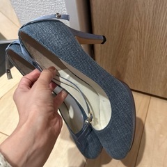 24.5cm ハイヒール　くすみブルーの画像
