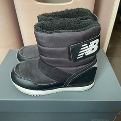 ニューバランス new balance キッズブーツ 18.5cmの画像