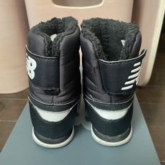 ニューバランス new balance キッズブーツ 18.5cmの画像