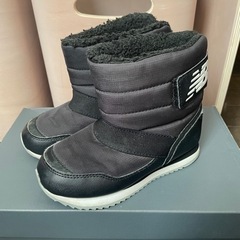 ニューバランス new balance キッズブーツ 18.5cmの画像