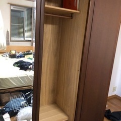 三連ワードローブの画像
