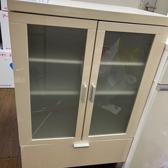 差し上げます。食器棚