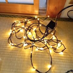 クリスマスツリー　飾り、イルミネーション付きの画像