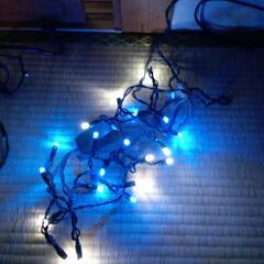 クリスマスツリー　飾り、イルミネーション付きの画像