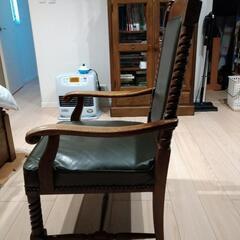 肘掛け椅子の画像