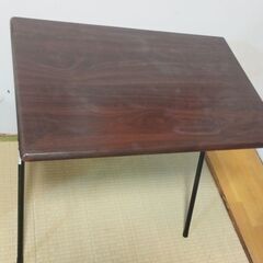 ニトリ製折りたたみテーブル ダークブラウン