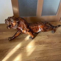 虎の置物 一刀彫✨の画像