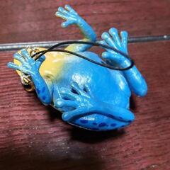 ヤドクガエル　ストラップの画像