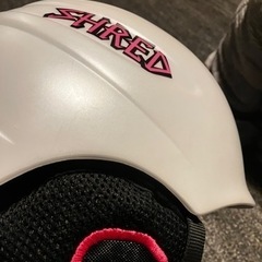 スキー、スノーボードヘルメット。の画像