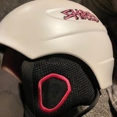 スキー、スノーボードヘルメット。の画像