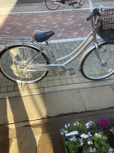 ママチャリ２６インチ　オ一トライト　6段ギア