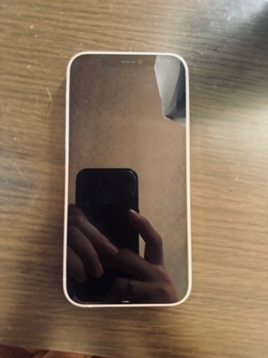 iPhone12 128GB 本体の出品になります。