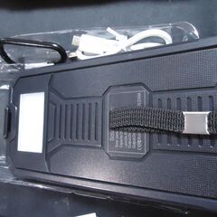 ソーラー　チャージャー　20000　大容量　出品のベストと一緒にどうぞの画像