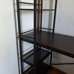パソコンデスク 棚付きの画像